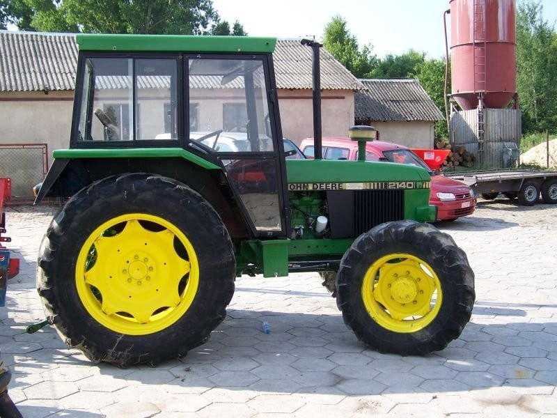 John Deere 2140  4x4 — zdjęcie 3