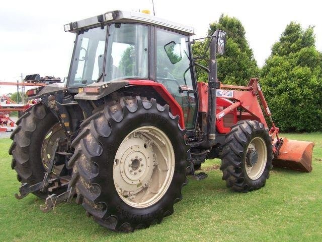 2001 Massey Ferguson 6270 — zdjęcie 3