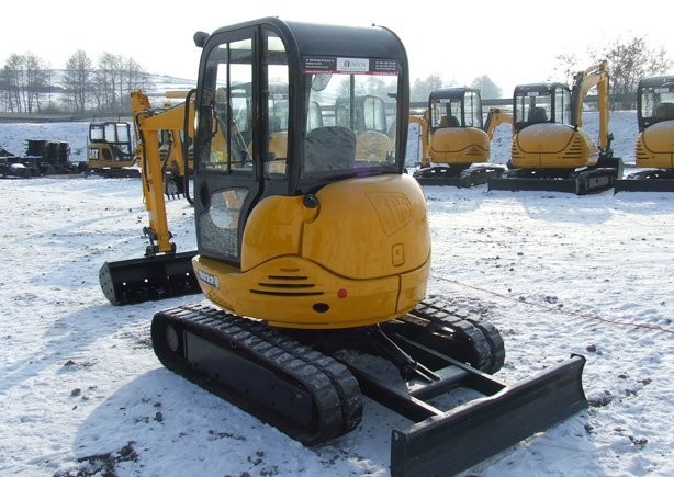 Minikoparka JCB 8032 ZTS, rok 2006. 3,2t. — zdjęcie 1