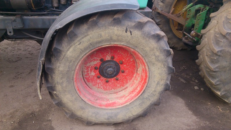 Ciągnik Fendt Favorit 610 SL — zdjęcie 1