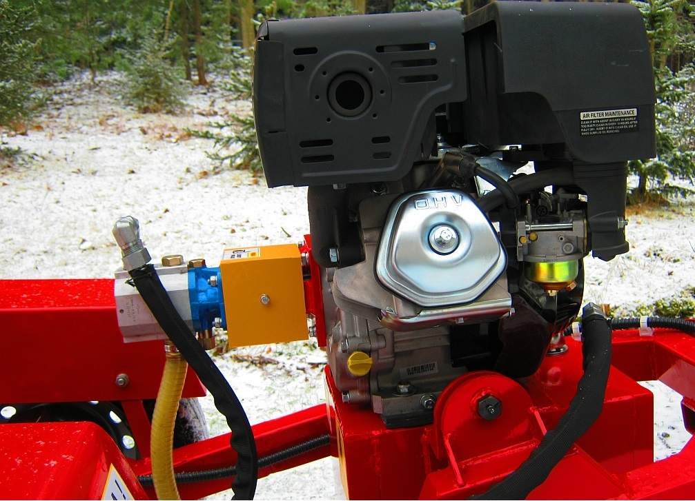 Wiertnica hydrauliczna glebowa o napędzie spalinowym 13 KM,  — zdjęcie 3