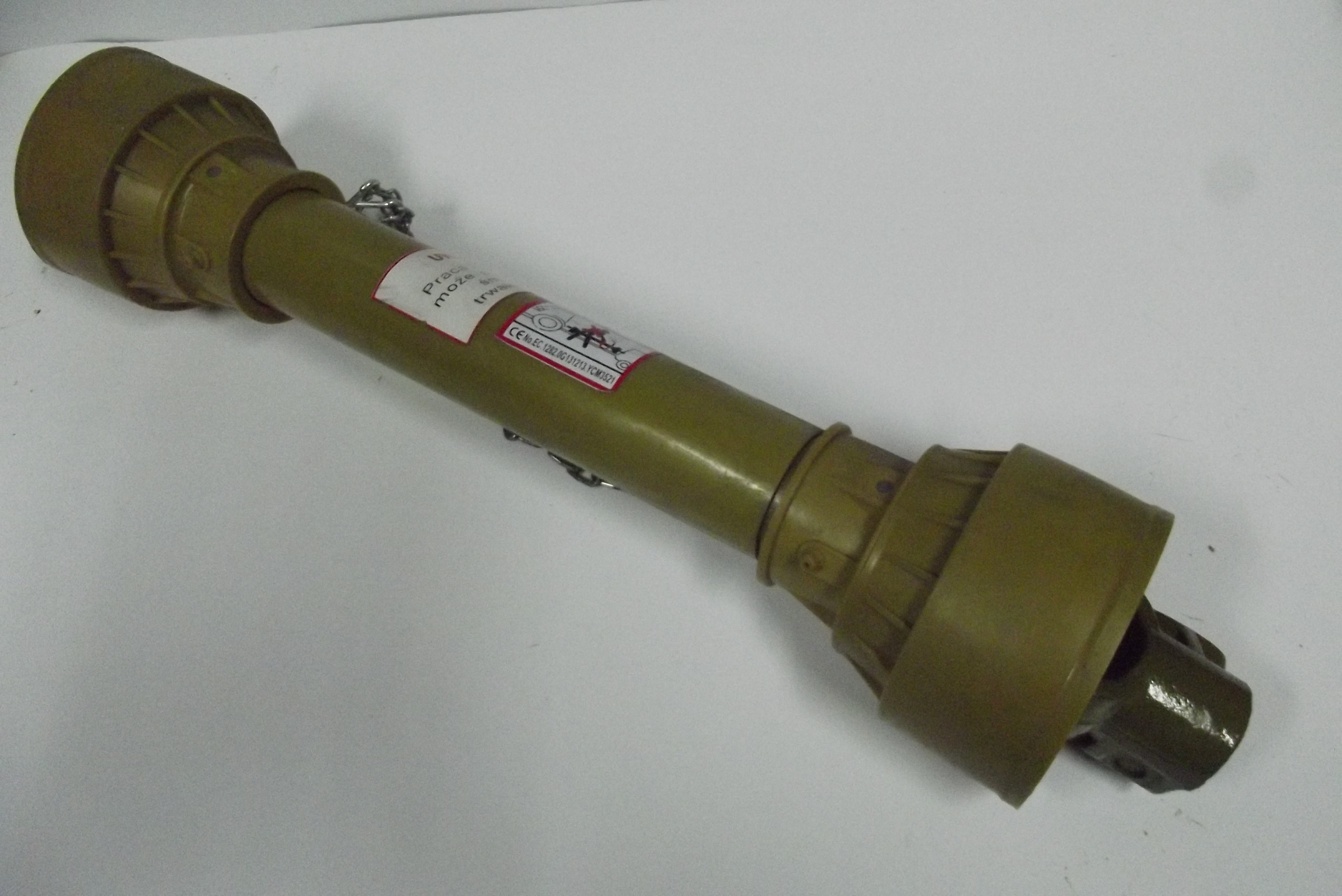 Wał odbioru mocy WOM Trójkątny L 560 mm, 482Nm, 6 wpustów — zdjęcie 1