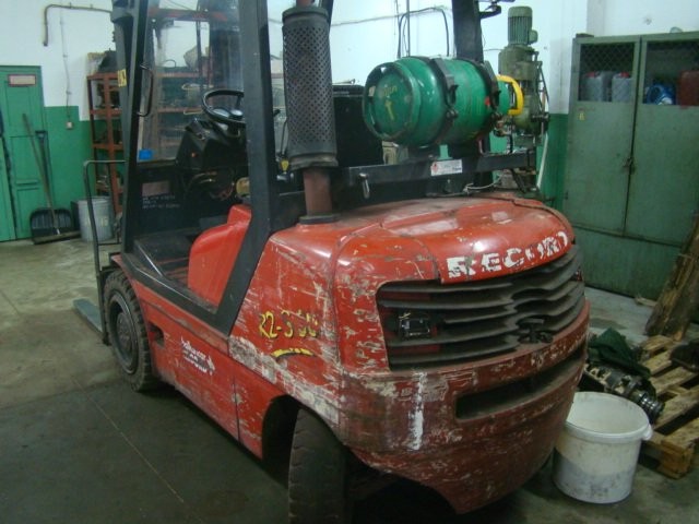 Wózek widłowy R2 S30 Record 2002r. Gaz — zdjęcie 1