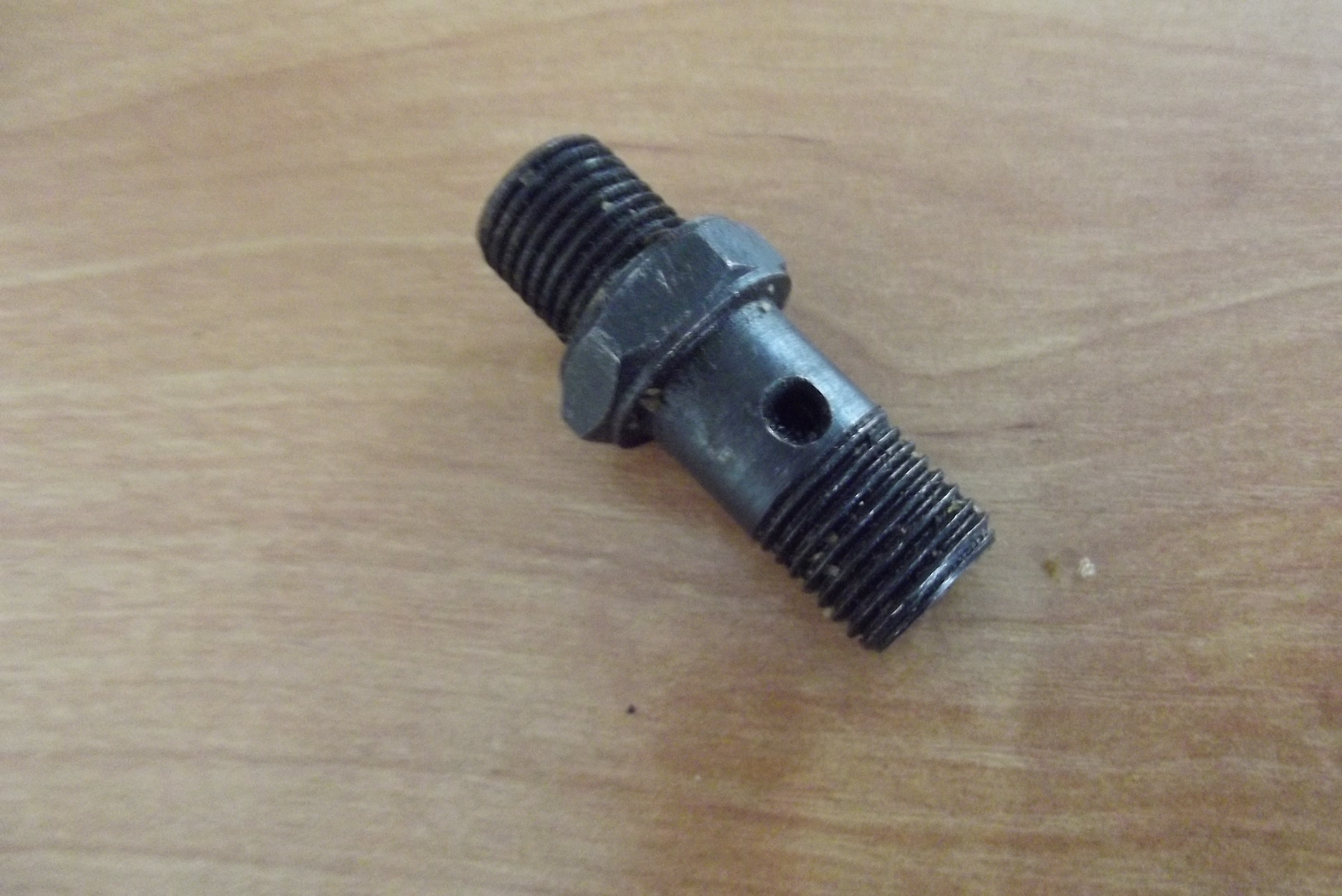 Zaworek pompy wtryskowej T 25 — zdjęcie 1