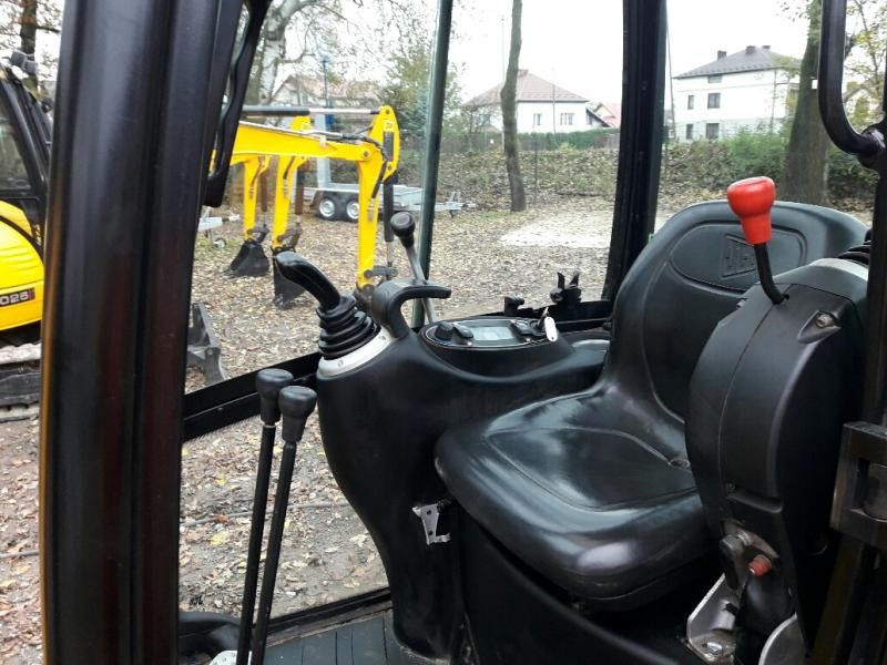 Minikoparka JCB 8018 2011 rok — zdjęcie 7