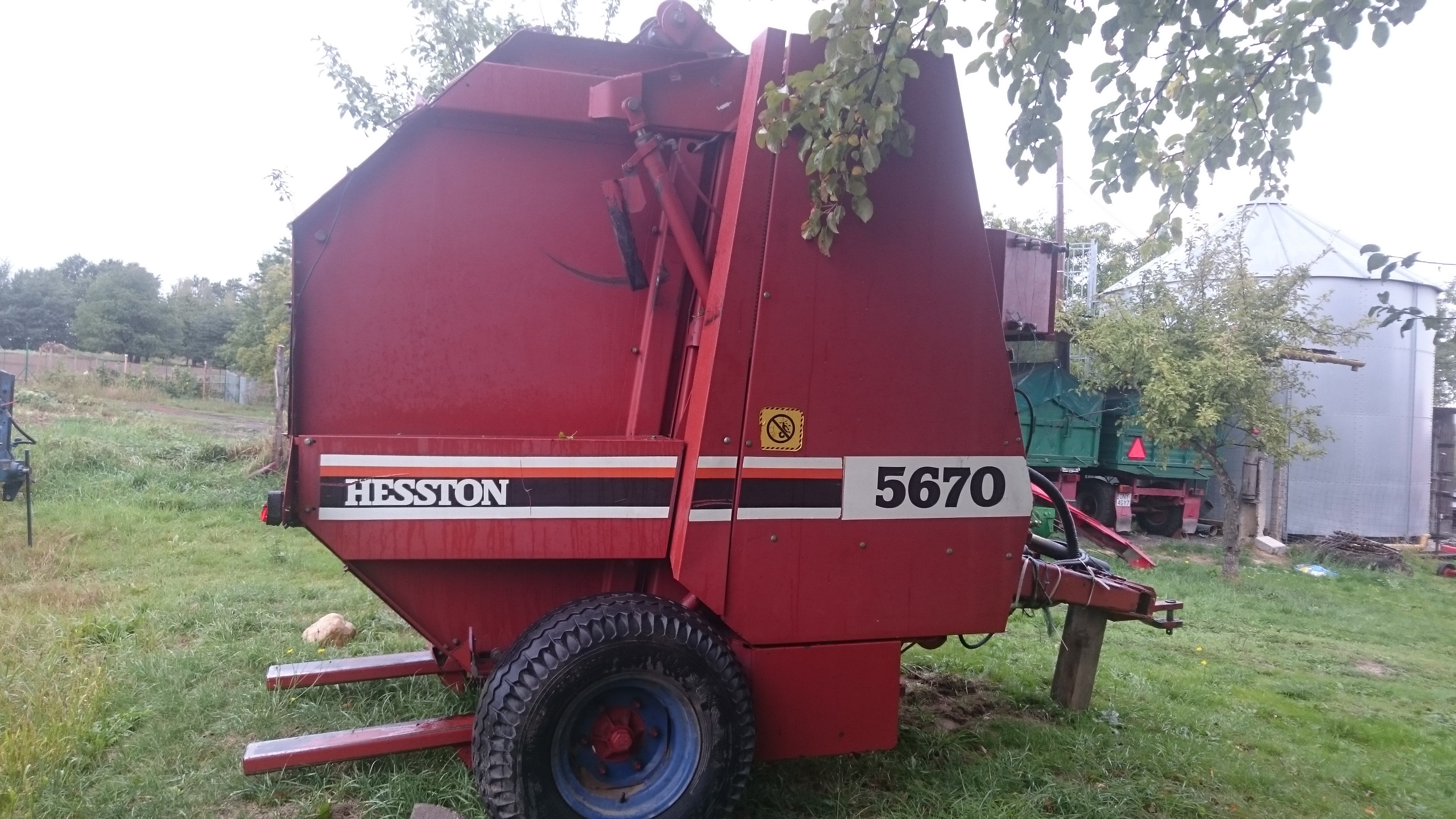 Prasa rolująca Fiatagri 5670 Hesston — zdjęcie 3