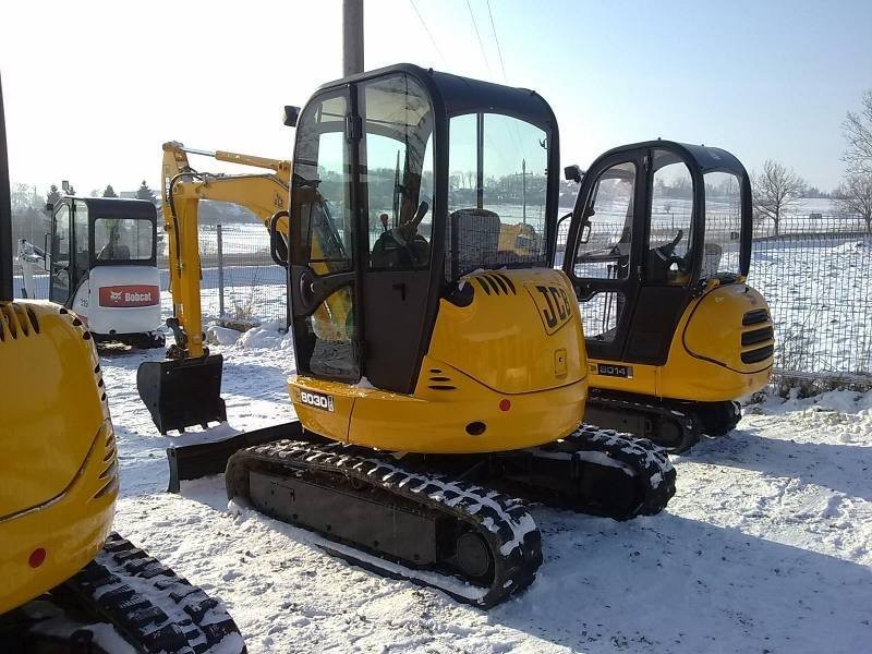 JCB 8030 roczniki: 2006-2007 --- koparkikrakow.pl — zdjęcie 1