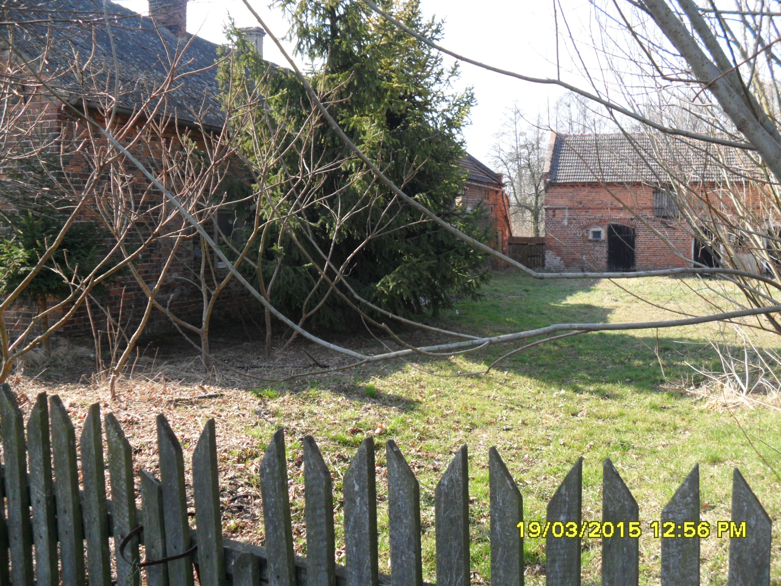  Działka zabudowana — zdjęcie 5