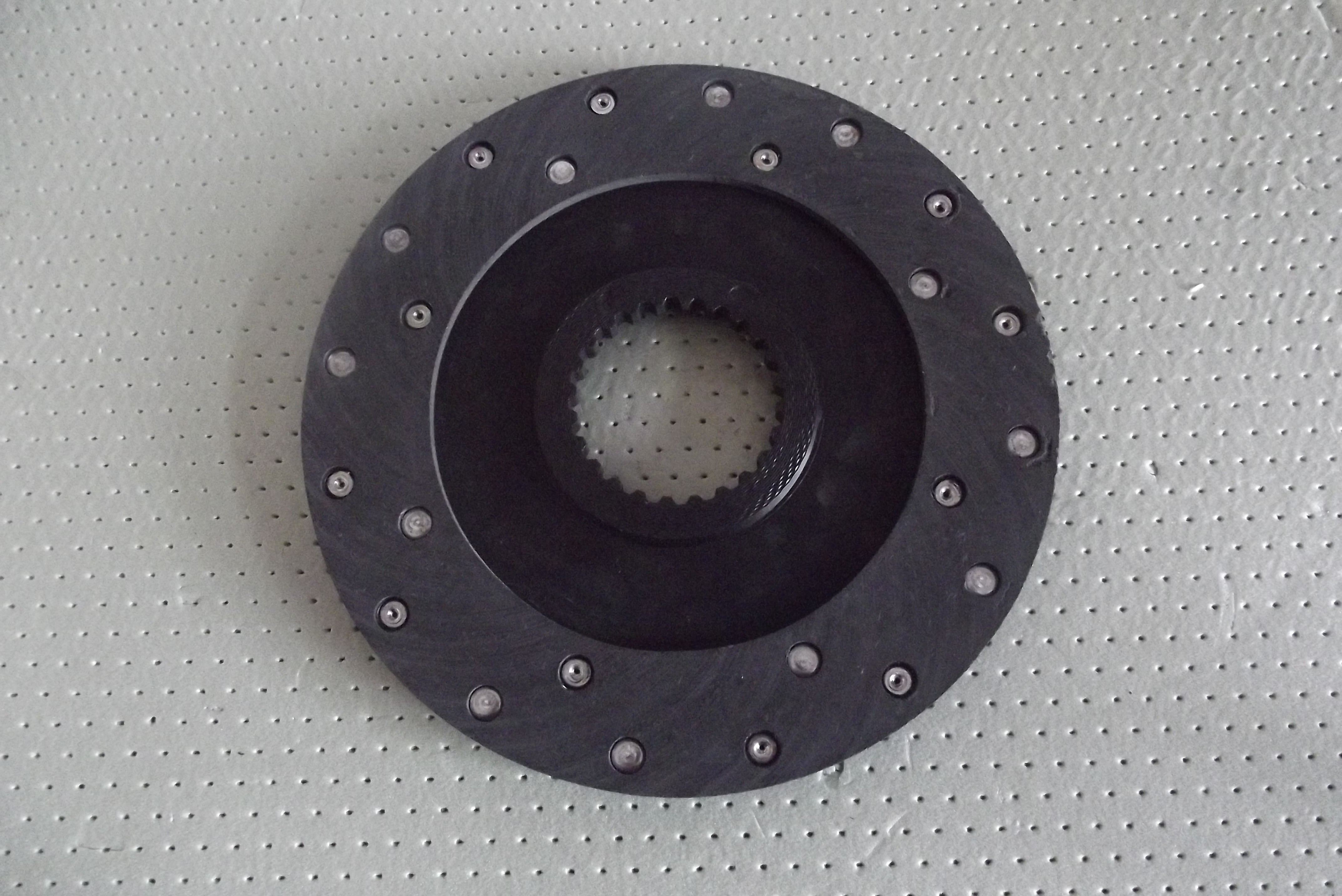 Tarcza hamulca URSUS C 385 (FI 230 mm) — zdjęcie 1
