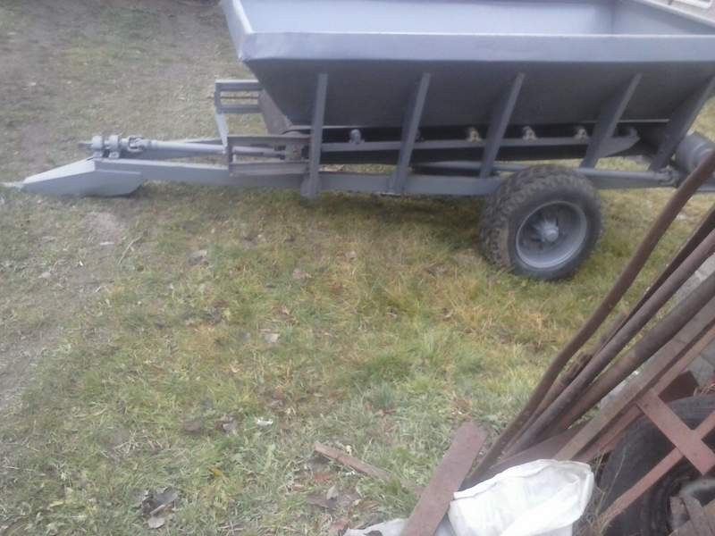 Rozsiewacz do wapna RCW-3 — zdjęcie 1