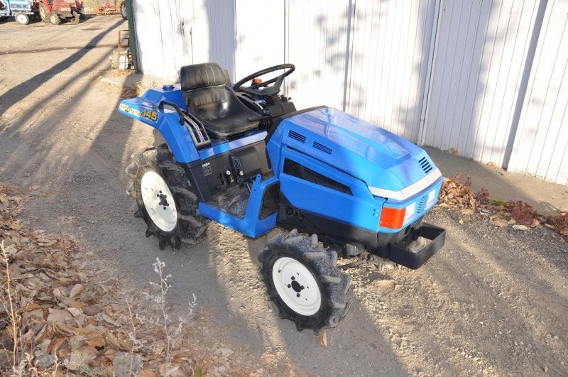Traktorek Iseki TU145F 4x4 14KM — zdjęcie 1