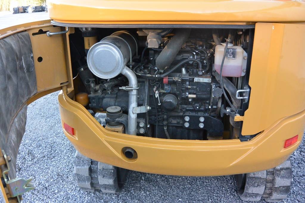 Minikoparka Caterpillar 302.5c — zdjęcie 4
