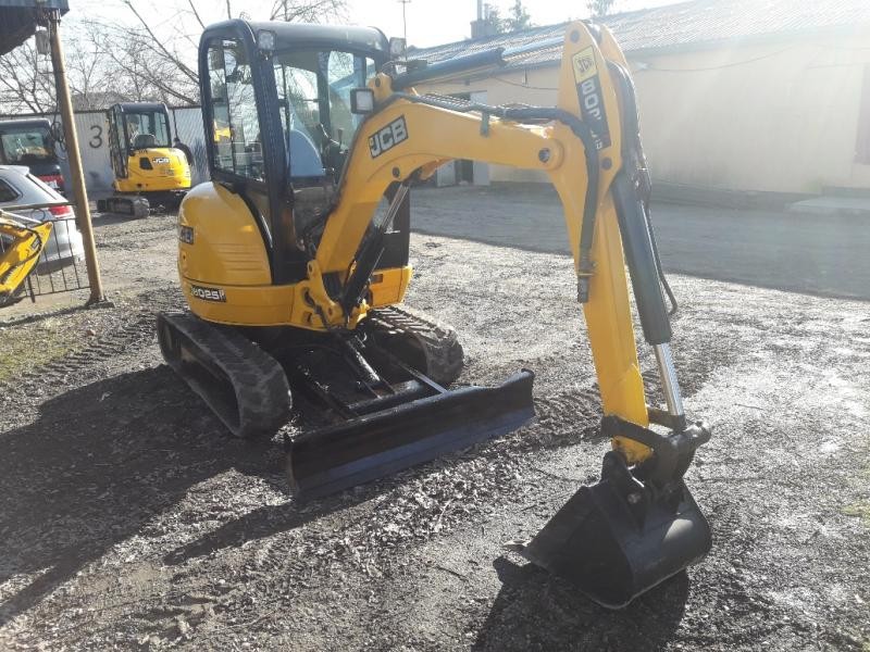 JCB 8025 zts z 2012 roku - sprzedam mini koparkę — zdjęcie 5