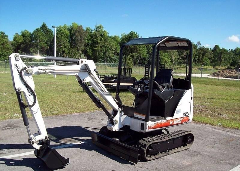 Bobcat 323 mini koparki — zdjęcie 1