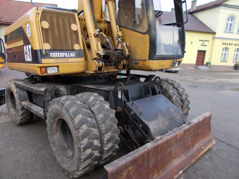 Koparka kołowa Cat M315 — zdjęcie 3