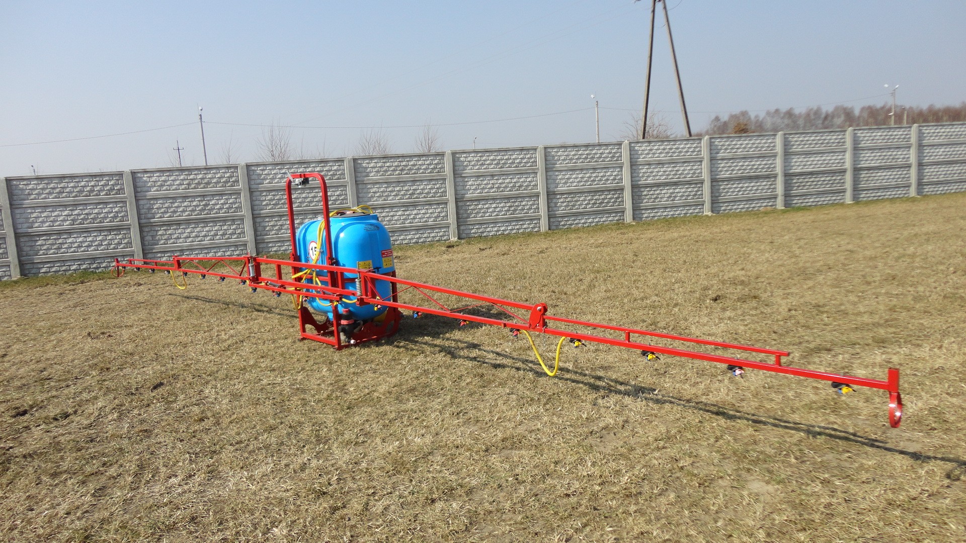 Opryskiwacz zawieszany polowy 400 l belka 10 m — zdjęcie 6