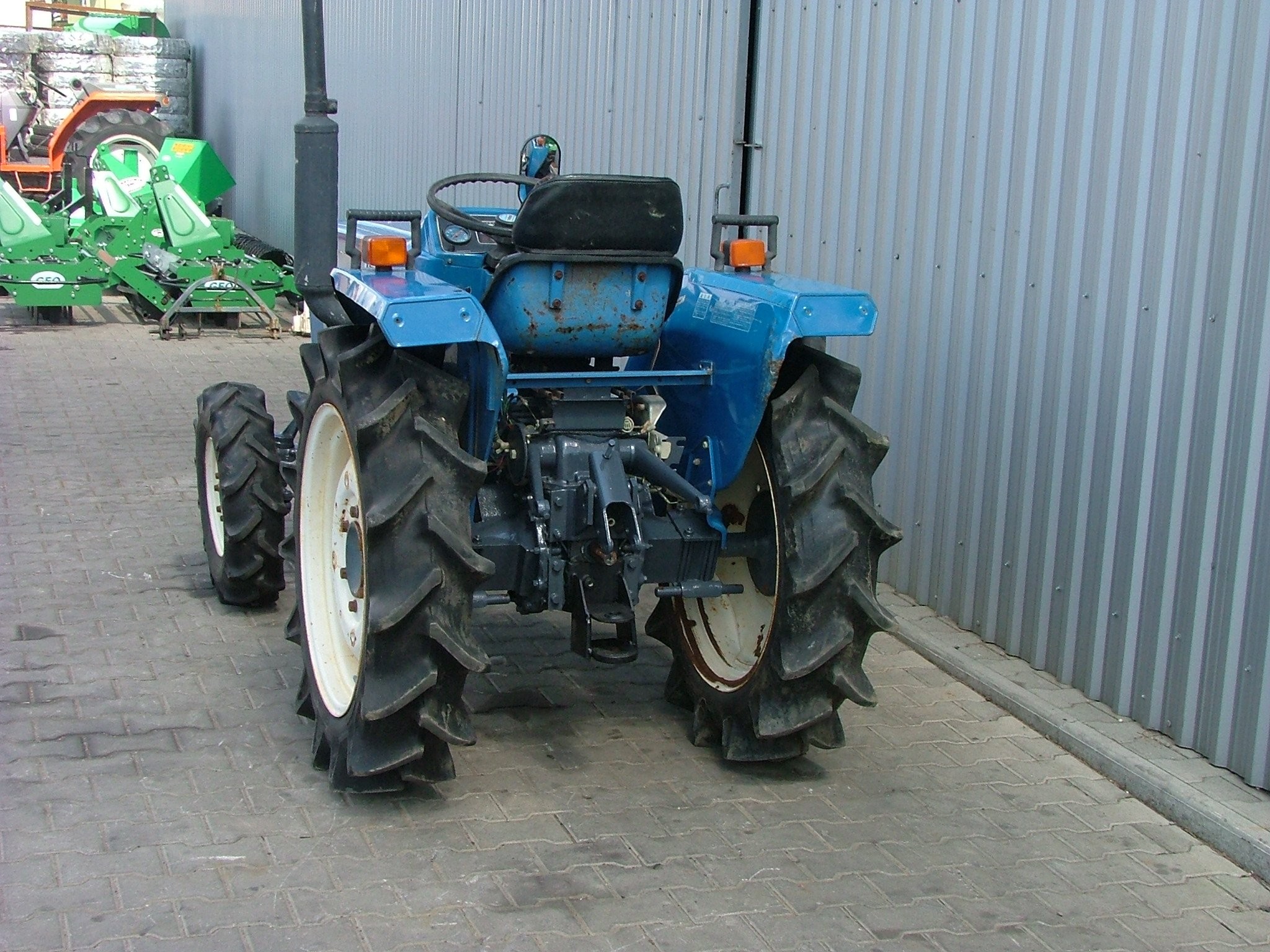 Iseki TU 1900 - 1992 — zdjęcie 5