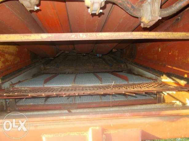 Kombajn Bizon Z056 BRUTTO rozdrabniacz 84r dobry stan techniczny — zdjęcie 4
