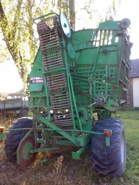 Kombajn buraczany Stoll v202 — zdjęcie 3
