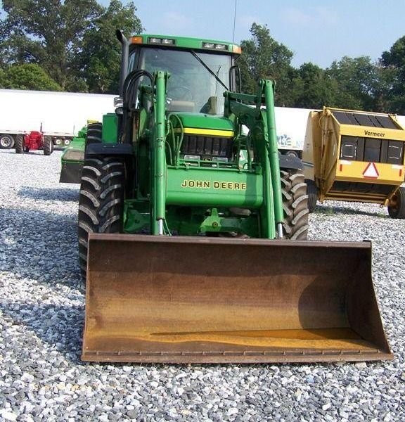 John Deere 7510 4x4 Ciągnika rolniczego z JD740 Loader — zdjęcie 2