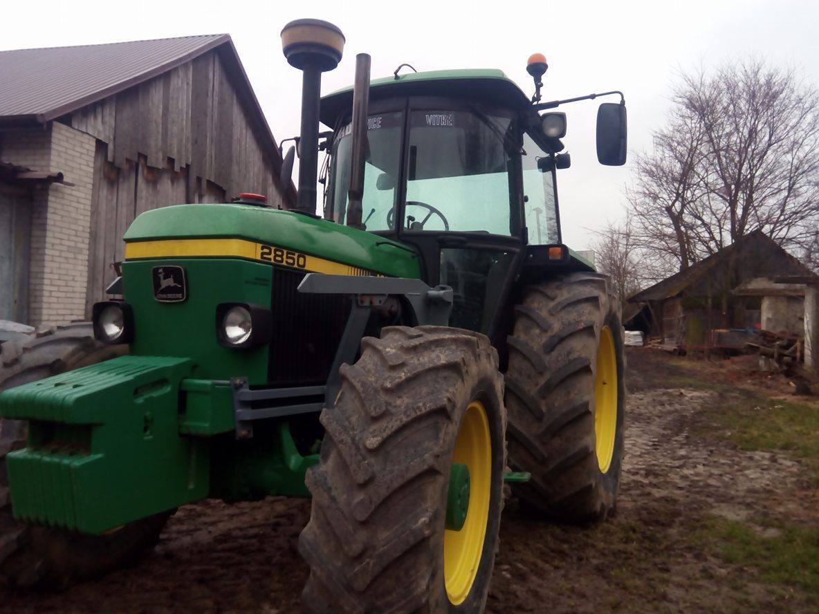 John Deere 2850 TL bogata wersja od rolnika napęd 4x4 — zdjęcie 5