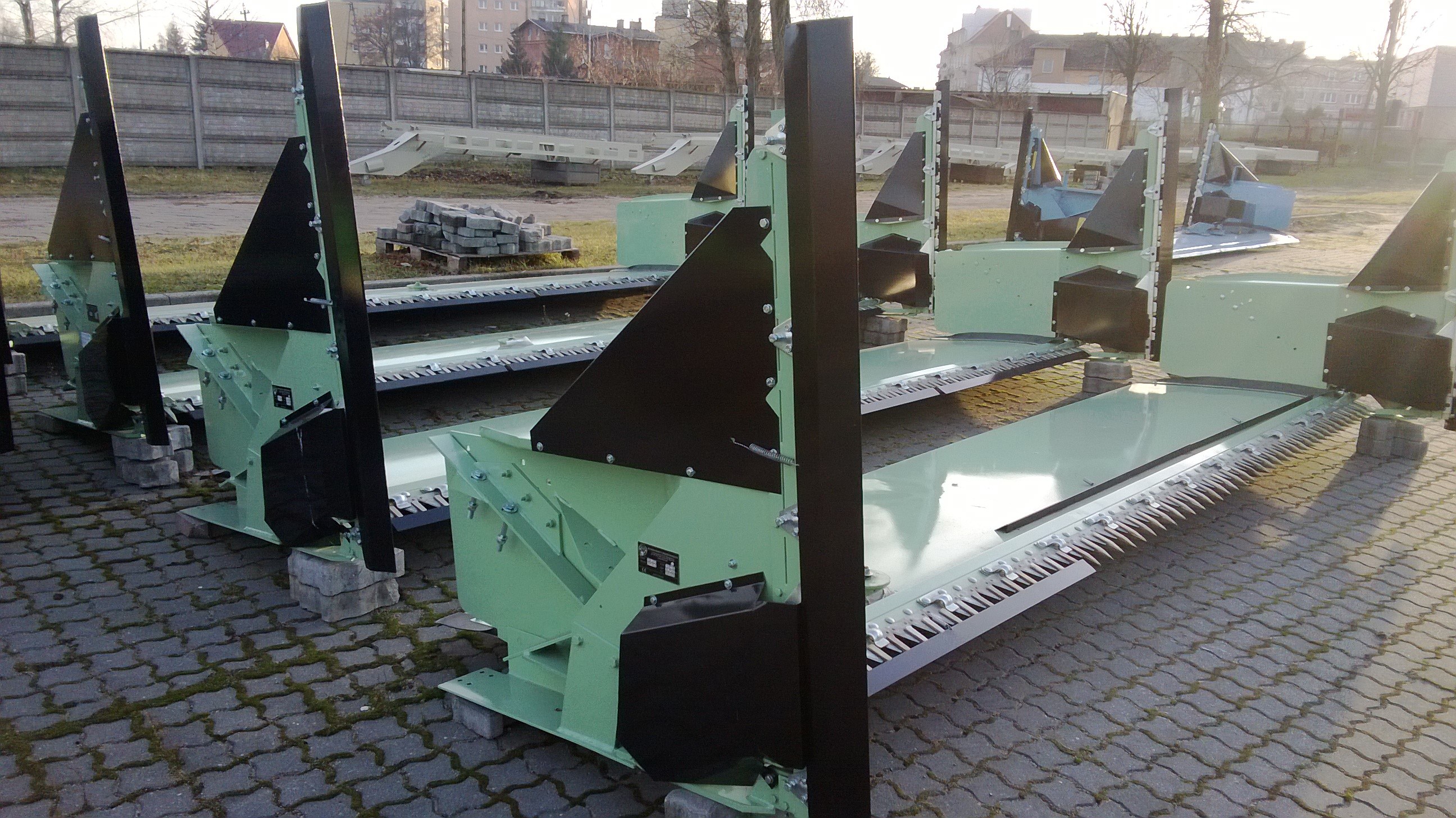 Stół do rzepaku FORTSCHRITT E-514 MMiUR Wągrowiec 2 kosy przystawka — zdjęcie 1