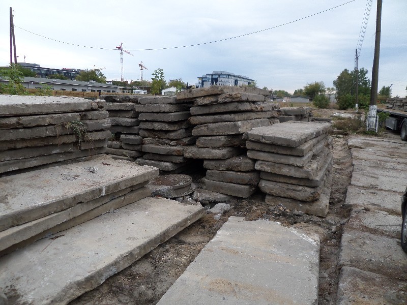   Płyty drogowe lekko uszkodzone-Łódż — zdjęcie 4