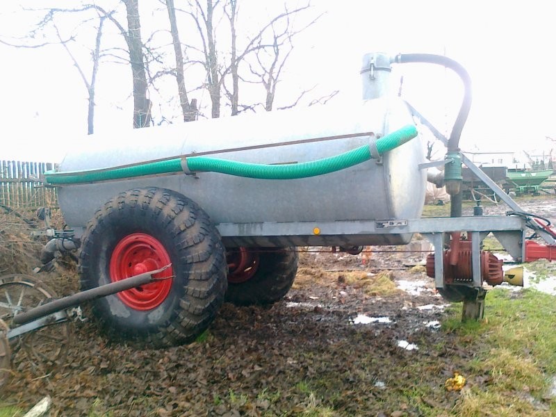 beczkowóz 6000l stan bdb, ocynk — zdjęcie 1