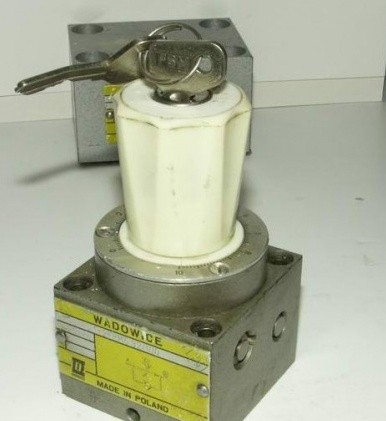 2FRM5 32/10Q 2-drogowy regulator przepływu