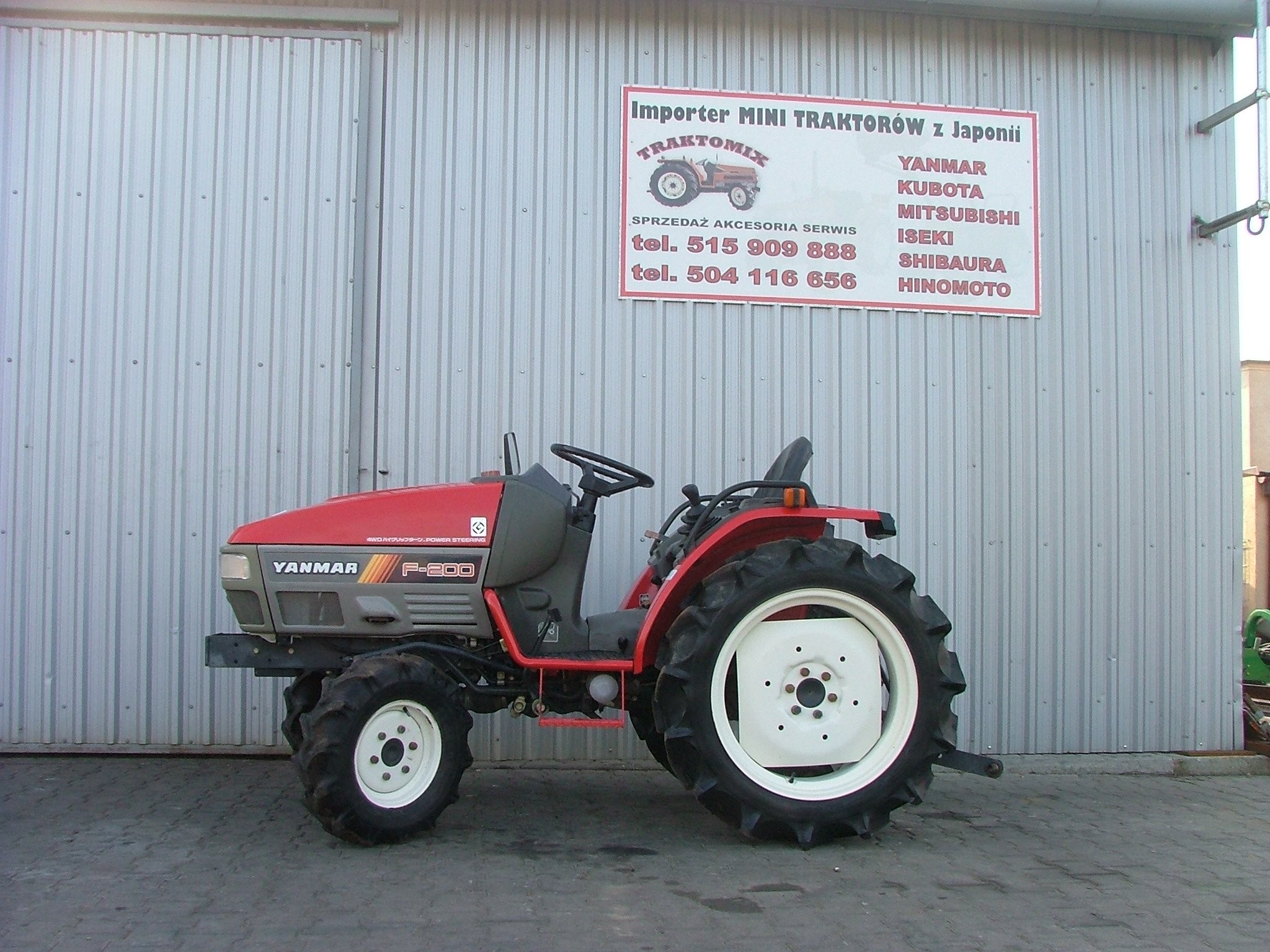 Mini traktorek Yanmar F200, 20KM, 4x4 — zdjęcie 1