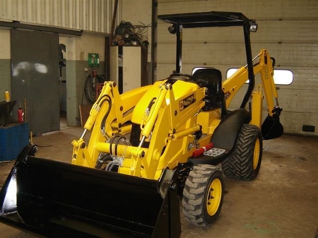 4X4 JCB MINI CX- Łyżka OTWIERANA. Napęd na 4 KOŁA. — zdjęcie 1