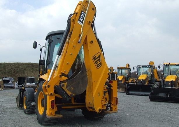 JCB 3CX sitemaster z roku 2010  DEMO — zdjęcie 2