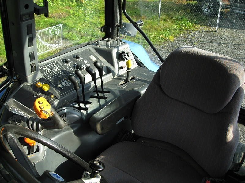 New Holland TM140 — zdjęcie 6
