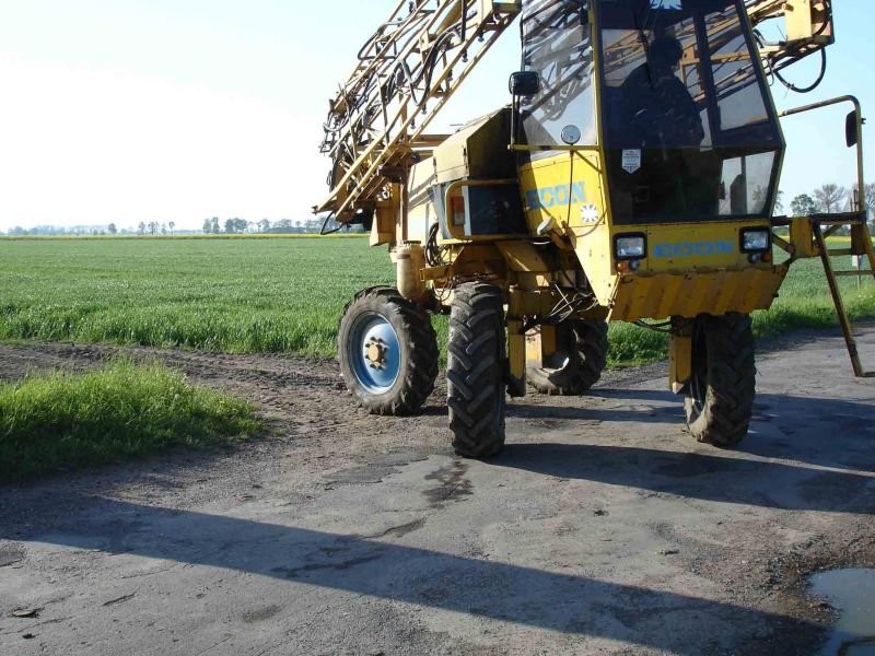Opryskiwacz Samojezdny ECON 24m 2500l — zdjęcie 1