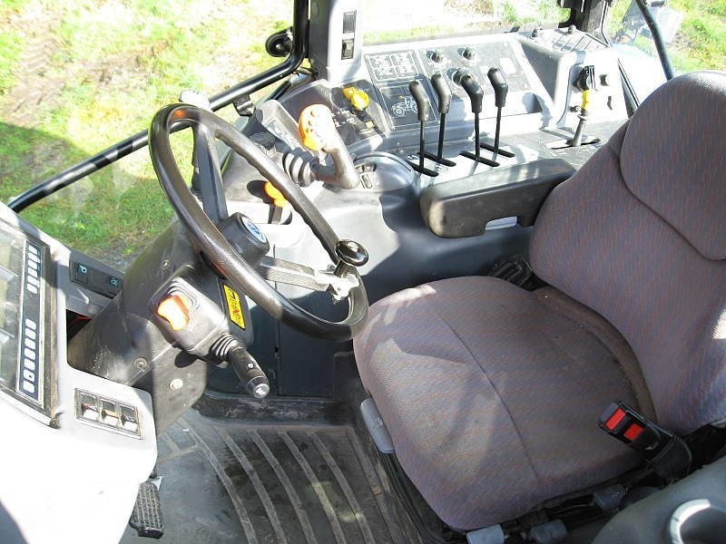 New Holland TM140 — zdjęcie 5