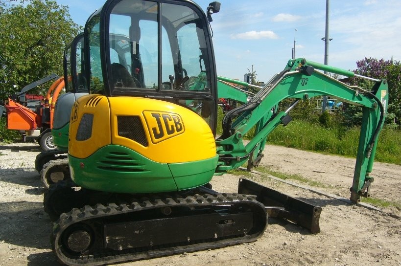 JCB 8032 ZTS 2006 28KM 2000mh 803 8025 LEASING GWR — zdjęcie 4