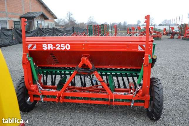 Siewnik zbożowy 2,5 m 