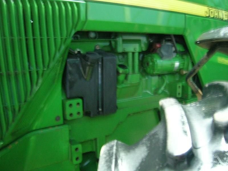 JOHN DEERE 8200 - 1997 rok prod. — zdjęcie 4