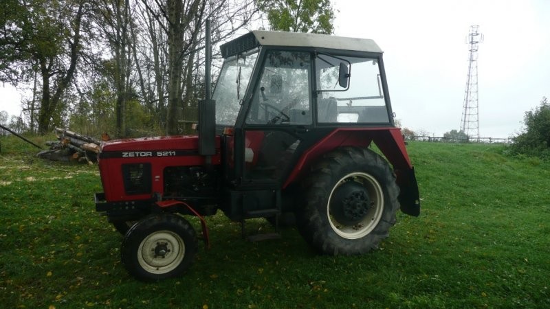 Ciągnik Zetor 5211 — zdjęcie 2