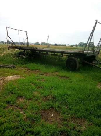 Przyczepa laweta naczepa do słomy 2 sztuki — zdjęcie 1