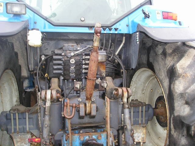 Potęzny FORD 8870 — zdjęcie 1
