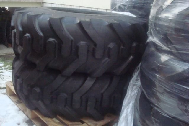 OPONY DO KOPARKO ŁADOWARKI JCB 3CX - 12,5X80-18, 1 — zdjęcie 1