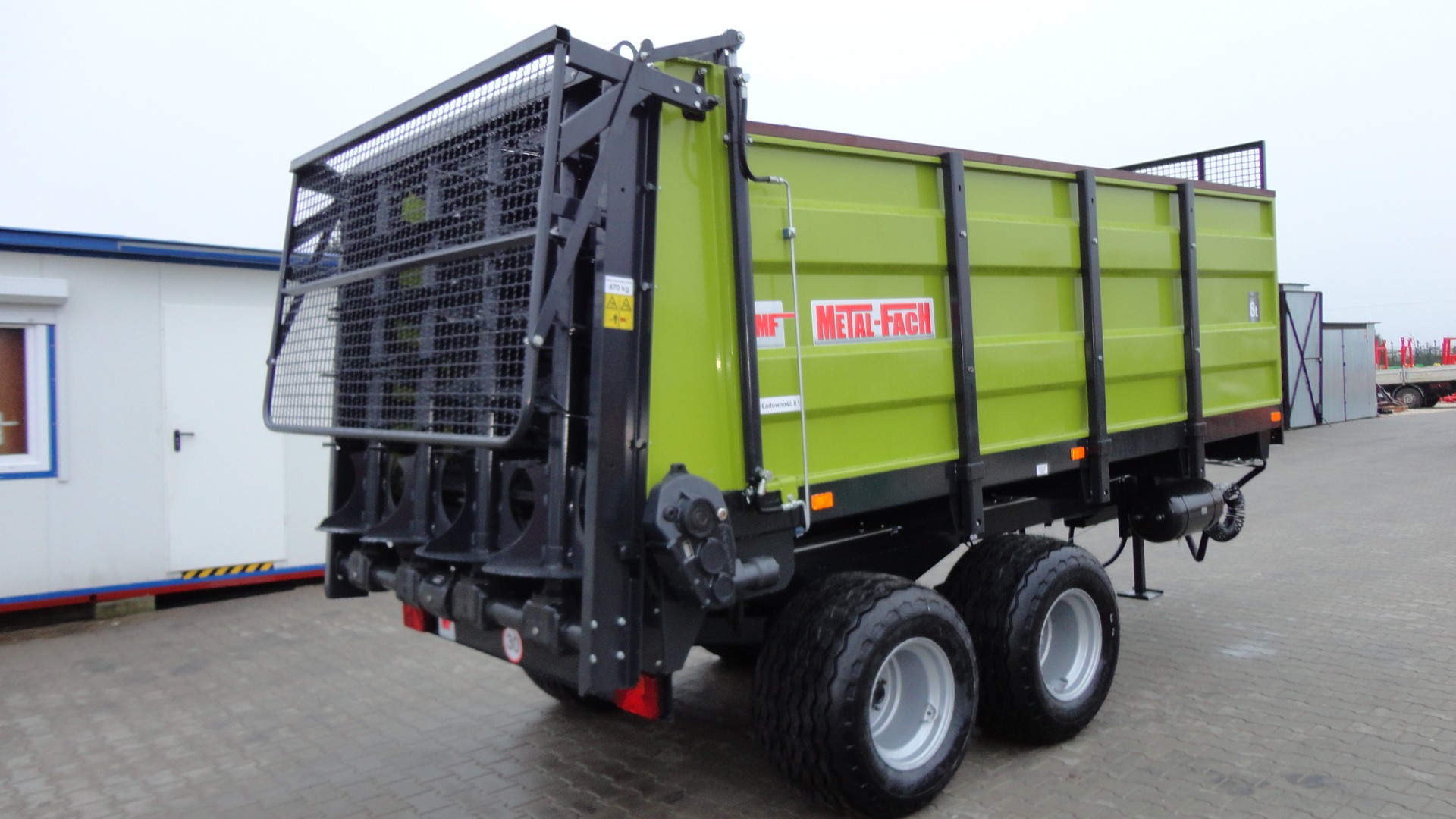 Rozrzutnik obornika N267 Metal-Fach 8t tandem pionowy adapter — zdjęcie 5