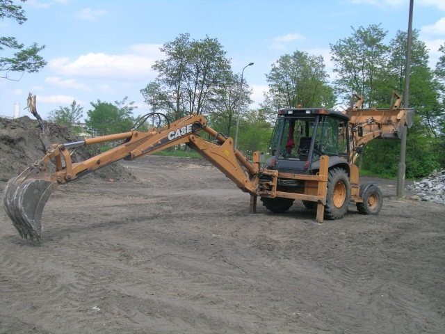 Koparko - ładowarka Case 580 Super R — zdjęcie 3