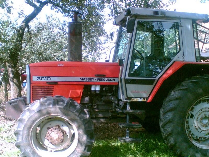 Ciagnik MF 3610