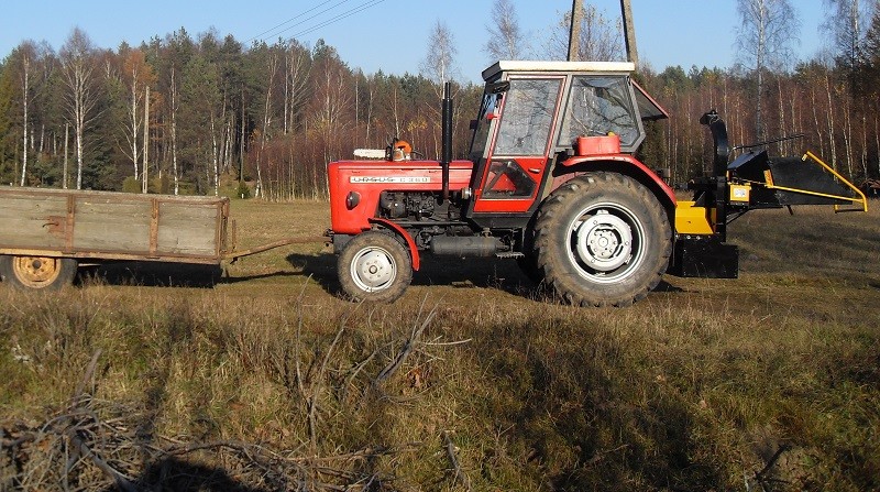 Rębak do drewna, gałęzi i zrzyn tartacznych POLEXIM. Rębak ciągnikowy  — zdjęcie 4