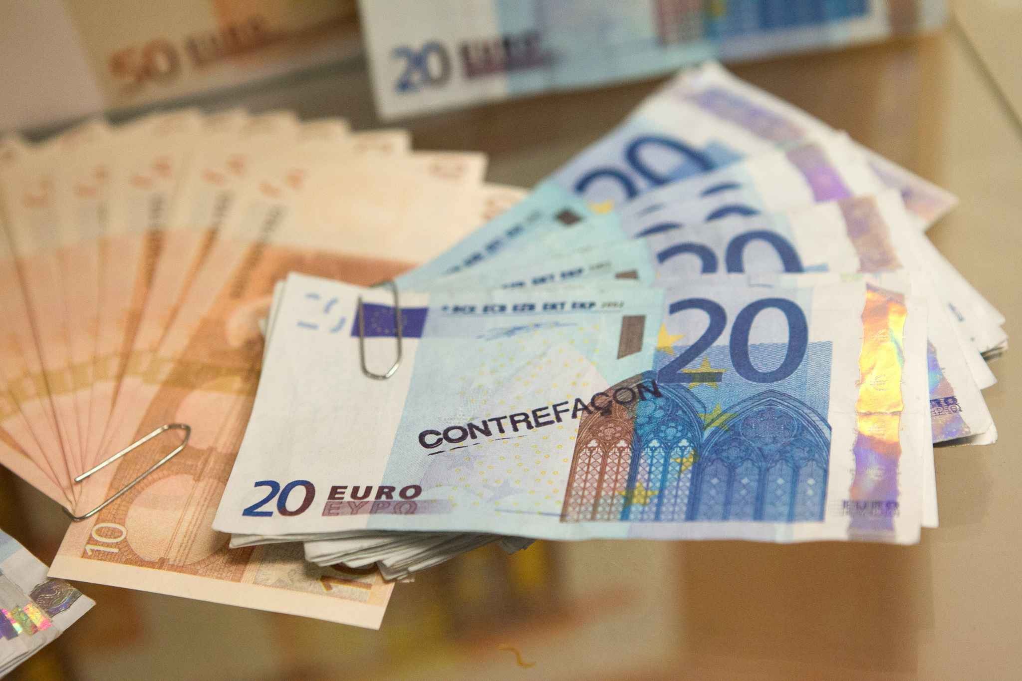 Oferuje finansowania i inwestycji pomiędzy poszczególnymi — zdjęcie 2