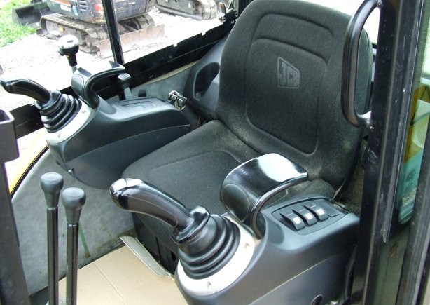 Minikoparka JCB 8025 ZTS rok 2008,,, — zdjęcie 4