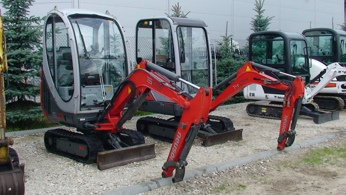 NEUSON 1503 2007 2400mh 18KM MINIKOPARKA LESING GW