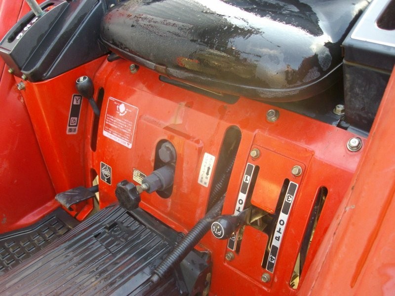 Mini traktorek Yanmar FX215, 21KM, 4x4 — zdjęcie 1